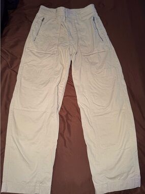 Abercrombie & Fitch Light Beige Women’s Cargo Pants